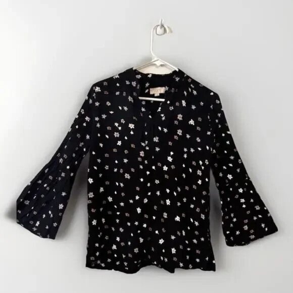Loft Tops - Loft Blouse Small Black‎ Floral Pleated Bell Sleeve Lightweight Pheasant